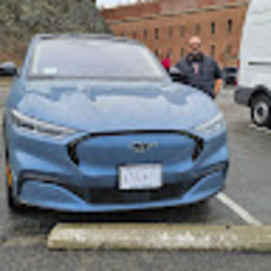 Meet your Posher, Juan